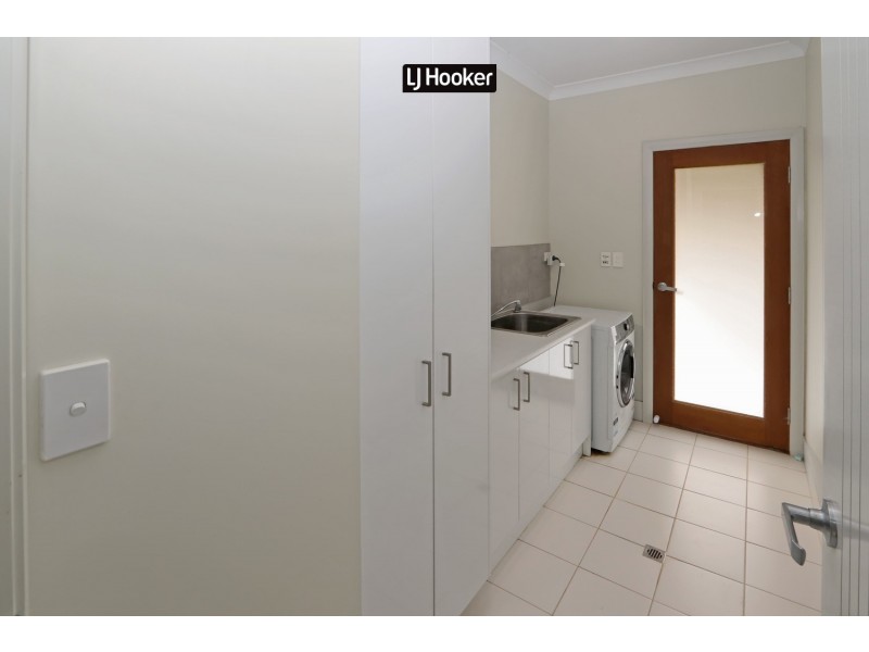 37 Talbragar Close, Inverell NSW 2360