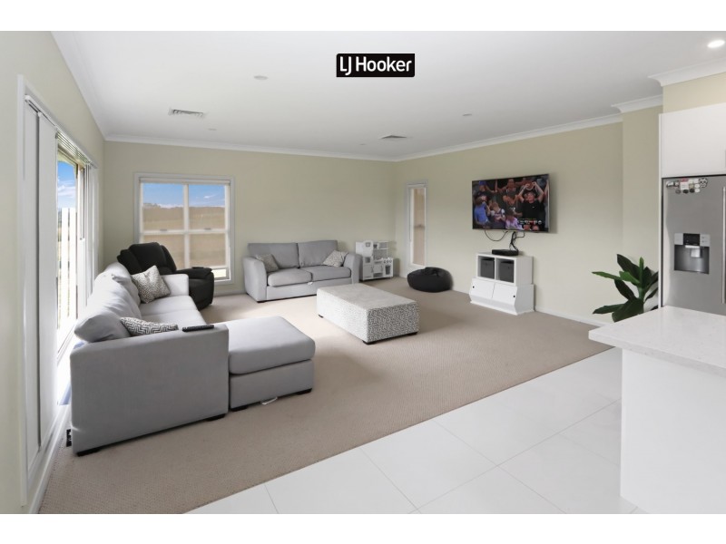 37 Talbragar Close, Inverell NSW 2360