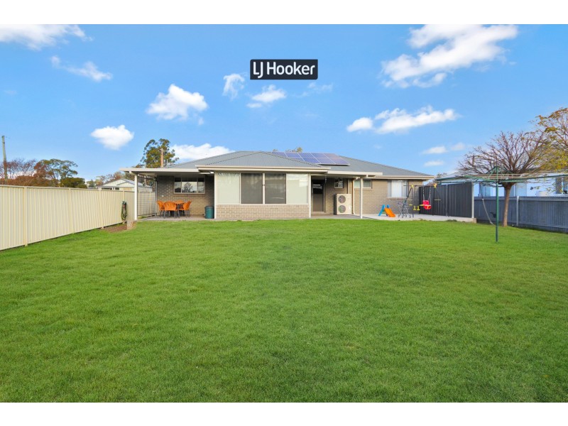 96 Chester Street, Inverell NSW 2360