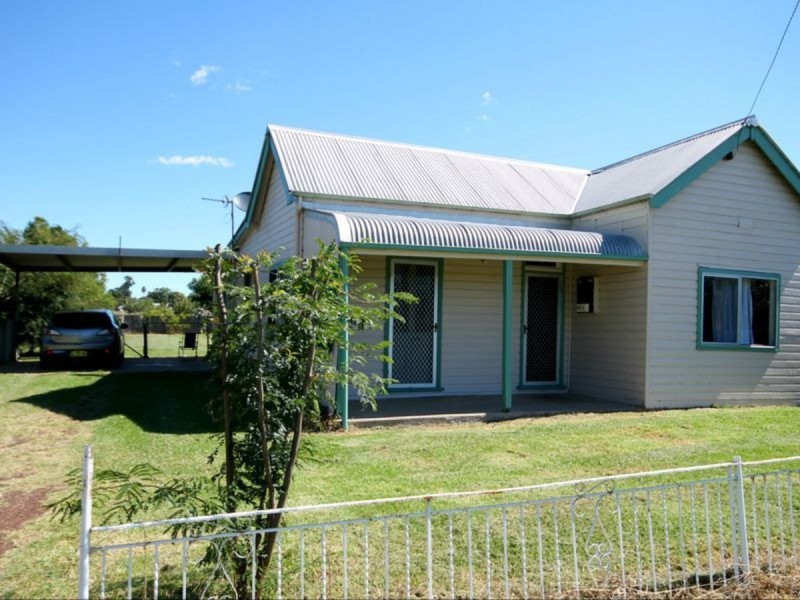 110 Macintyre Street, Inverell NSW 2360