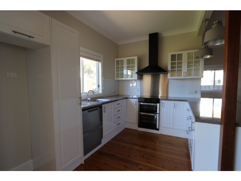 7 Herbert Street, Inverell NSW 2360