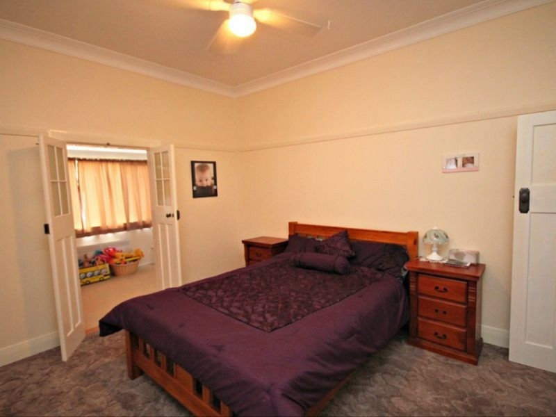 42 Warialda Road, Inverell NSW 2360