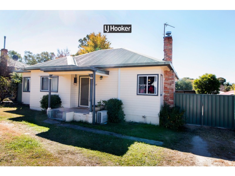 35 Herbert Street, Inverell NSW 2360