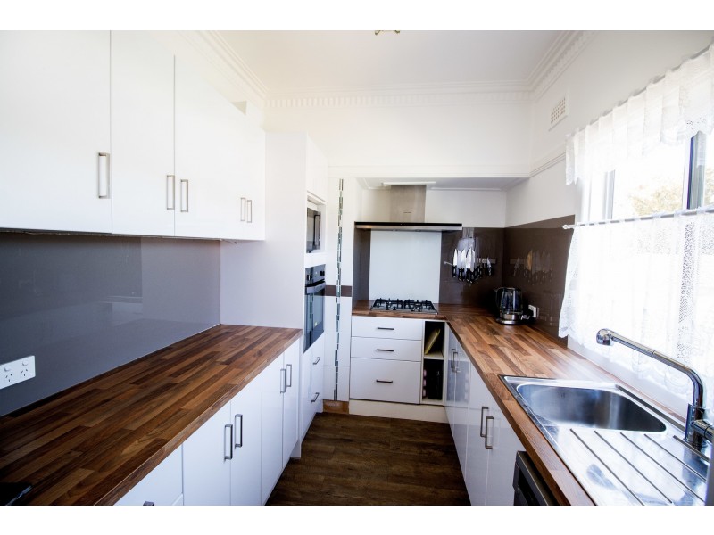 35 Herbert Street, Inverell NSW 2360