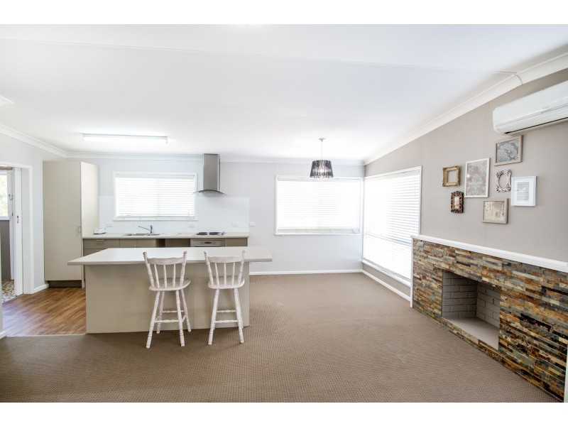 74 Short Street, Inverell NSW 2360