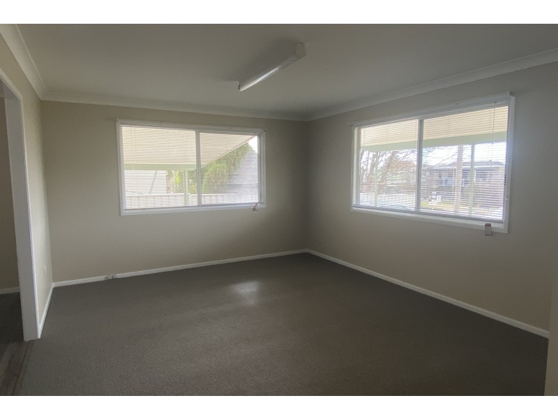 8 Bertha Street, Inverell NSW 2360