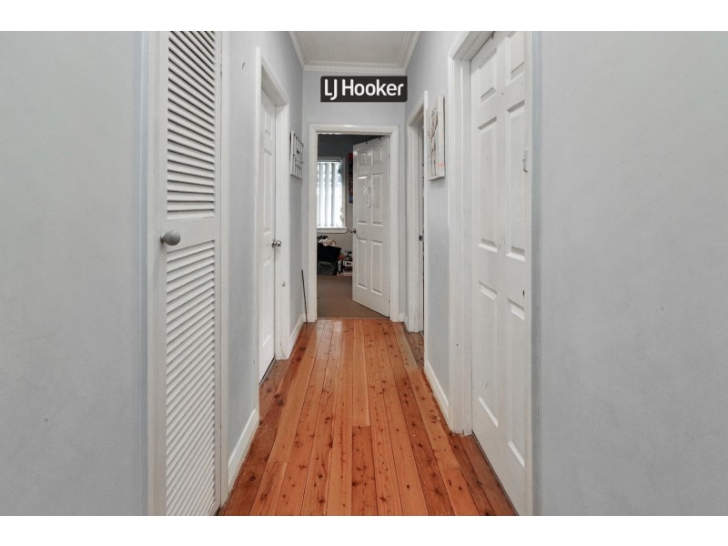 4 Gordon Street, Inverell NSW 2360