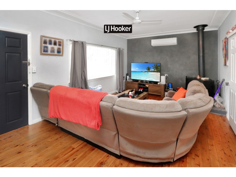 4 Gordon Street, Inverell NSW 2360