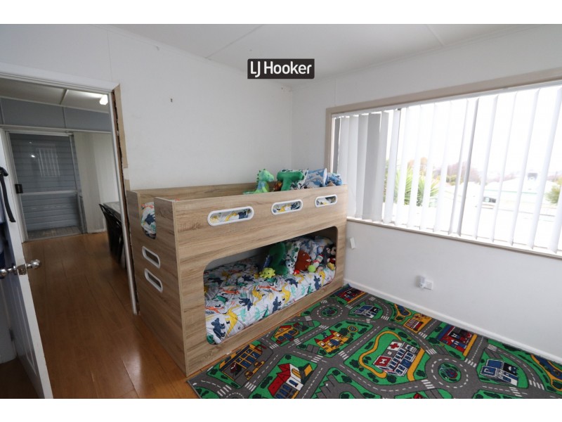 4 Gordon Street, Inverell NSW 2360