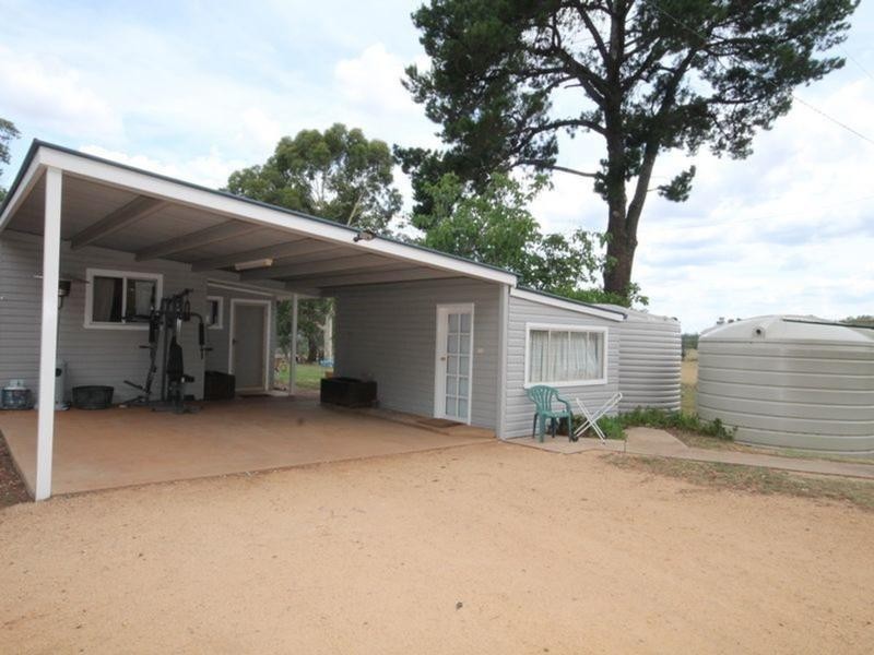12 Clinton Lane, Inverell NSW 2360