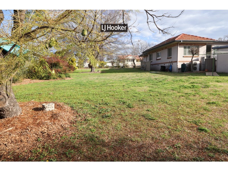 25-27 Gilchrist Street, Inverell NSW 2360