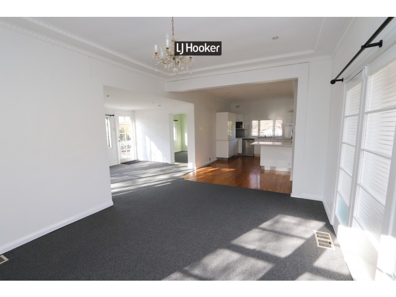 25-27 Gilchrist Street, Inverell NSW 2360