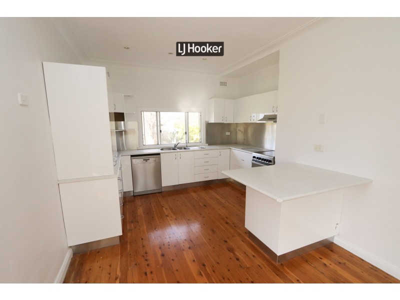 25-27 Gilchrist Street, Inverell NSW 2360