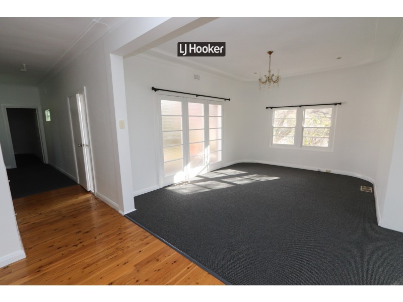 25-27 Gilchrist Street, Inverell NSW 2360
