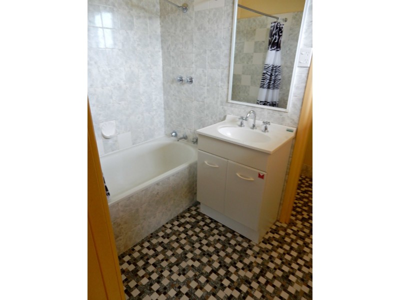 3/36 Moore Street, Inverell NSW 2360