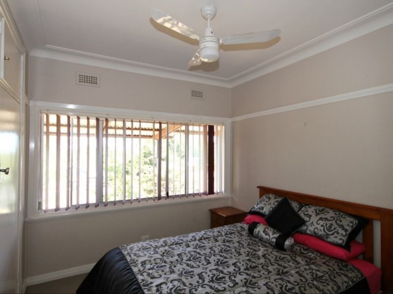 63 Prince Street, Inverell NSW 2360