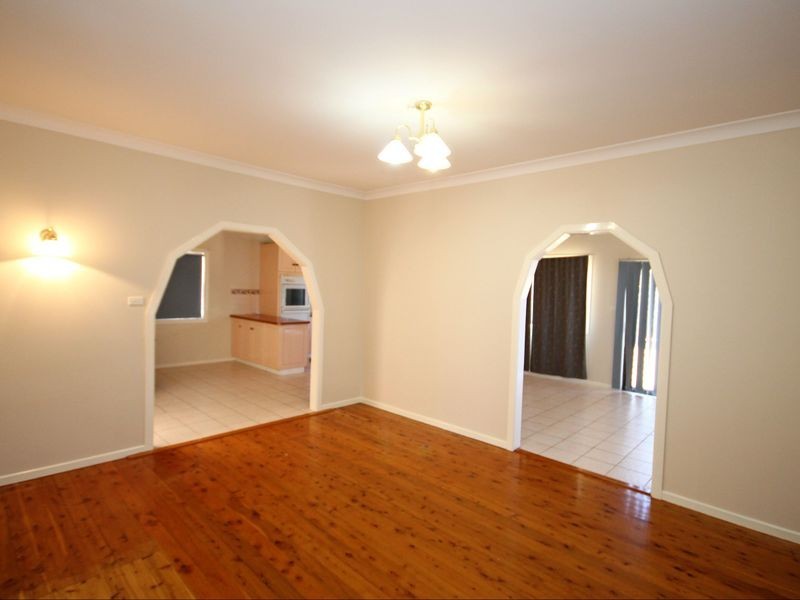 68 King Street, Inverell NSW 2360