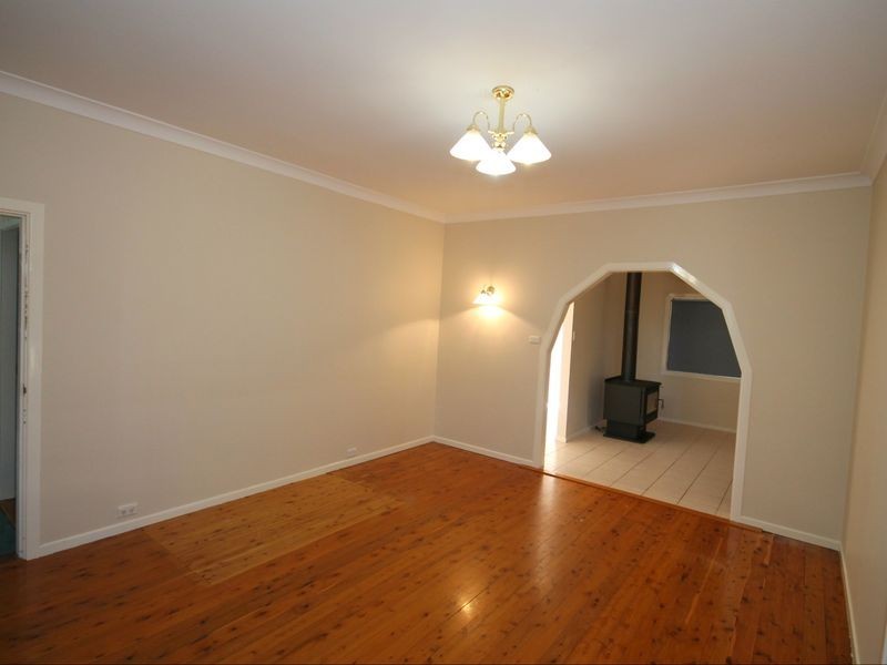 68 King Street, Inverell NSW 2360