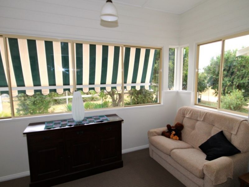 37 Chester Street, Inverell NSW 2360