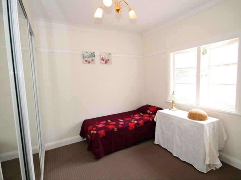 37 Chester Street, Inverell NSW 2360