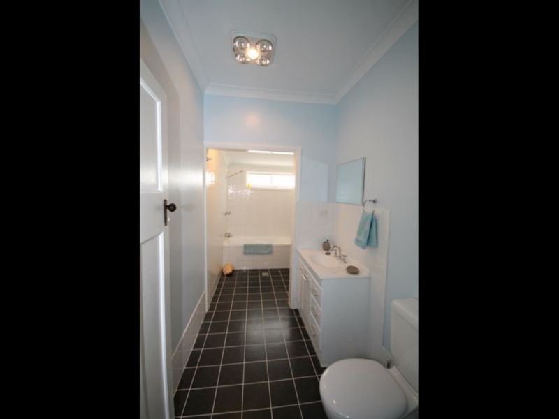 37 Chester Street, Inverell NSW 2360