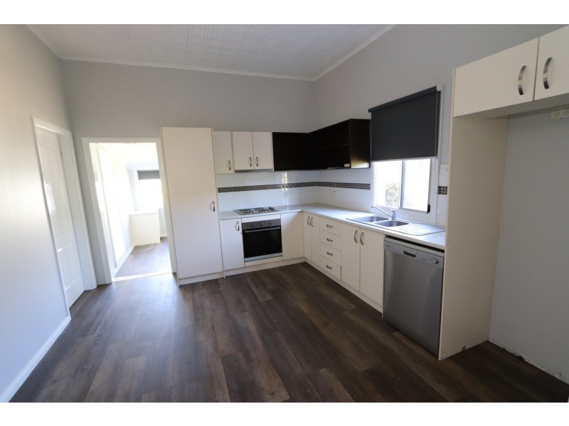 29 Greaves Street, Inverell NSW 2360