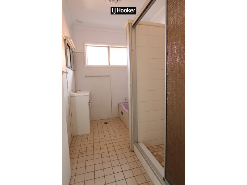 71 Short Street, Inverell NSW 2360