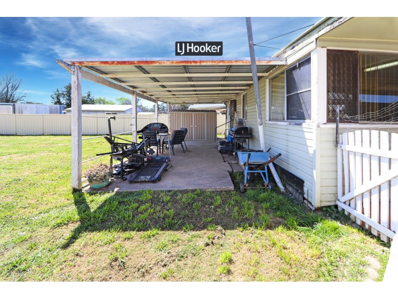 84 Granville Street, Inverell NSW 2360