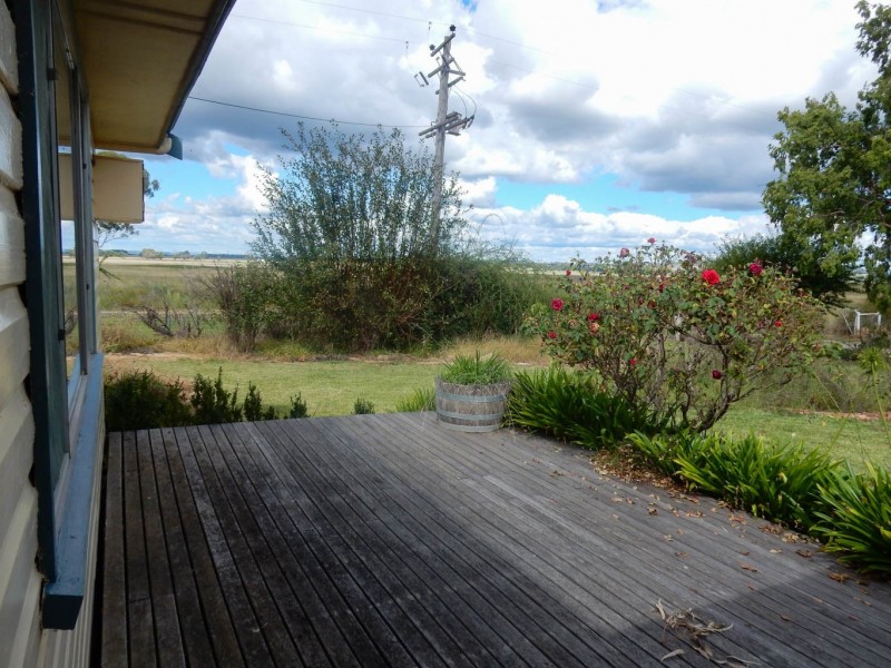 131 Waddells Lane, Inverell NSW 2360