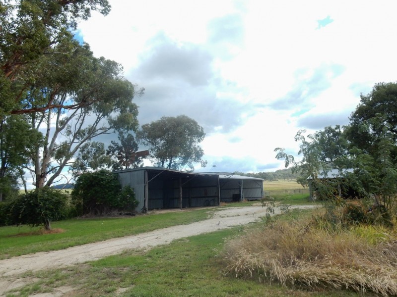131 Waddells Lane, Inverell NSW 2360