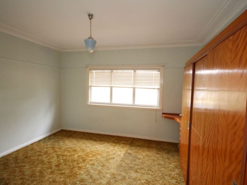 61 Clive Street, Inverell NSW 2360