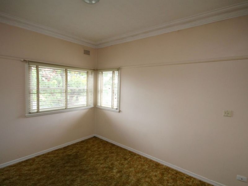 61 Clive Street, Inverell NSW 2360