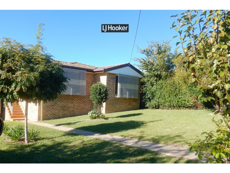 42 Gordon Street, Inverell NSW 2360