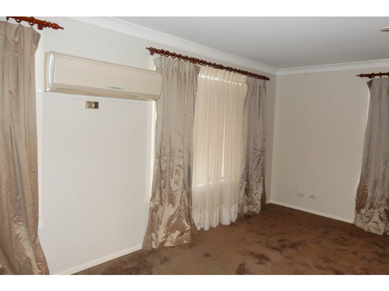 42 Gordon Street, Inverell NSW 2360