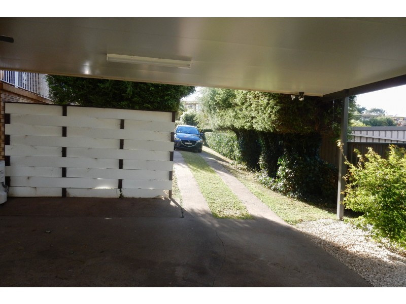 42 Gordon Street, Inverell NSW 2360