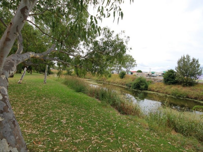 1 Whittingham Street, Inverell NSW 2360