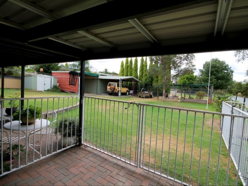 1 Whittingham Street, Inverell NSW 2360