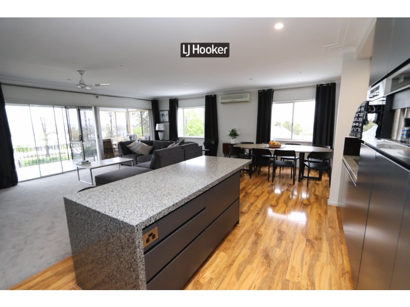 12 Brae Street, Inverell NSW 2360