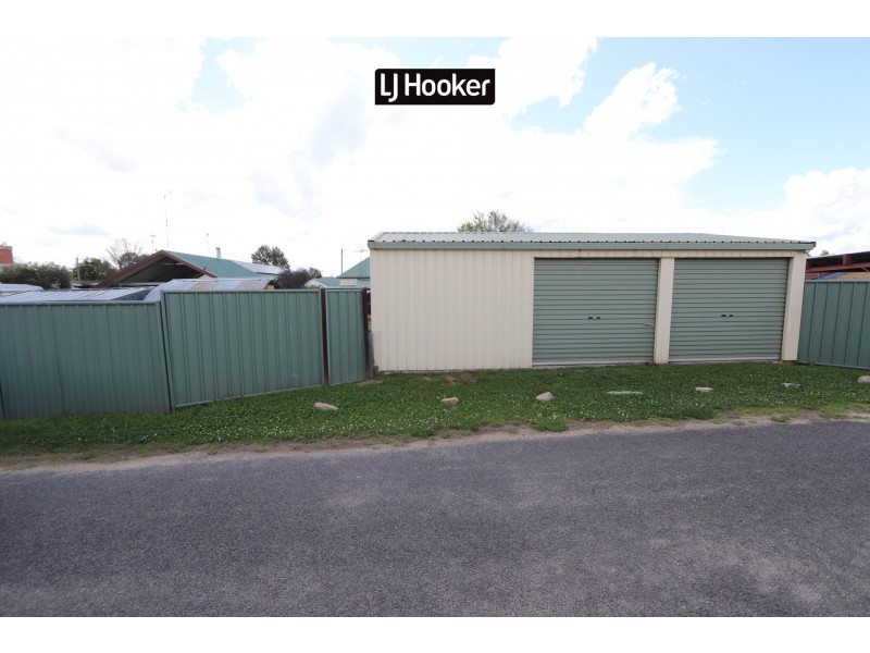 61 Ross Street, Inverell NSW 2360