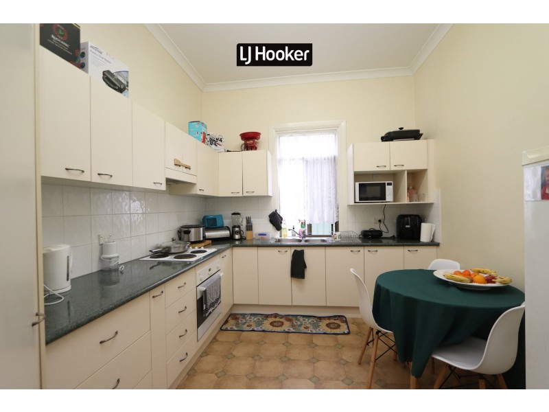 61 Ross Street, Inverell NSW 2360