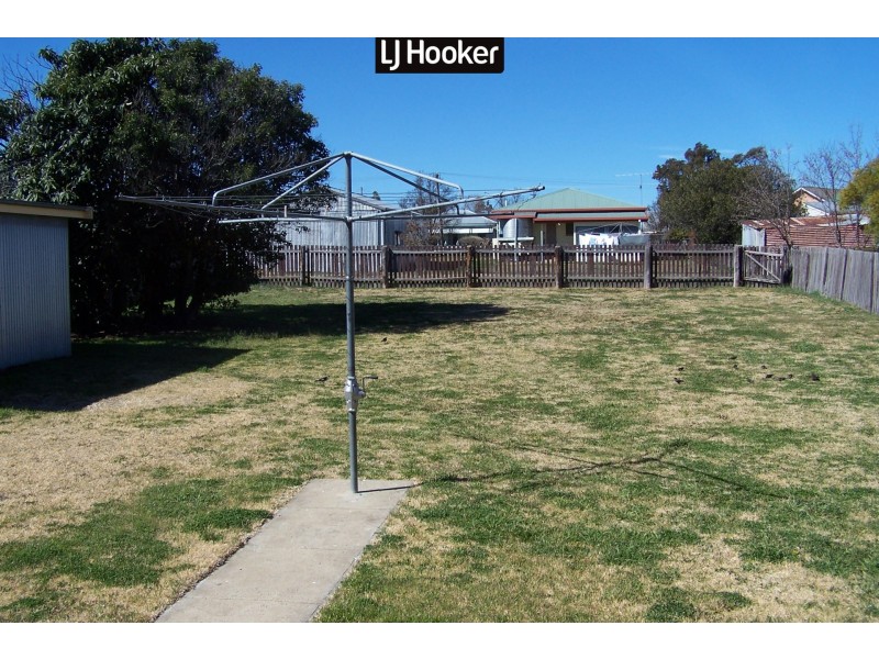 13 Greaves Street, Inverell NSW 2360