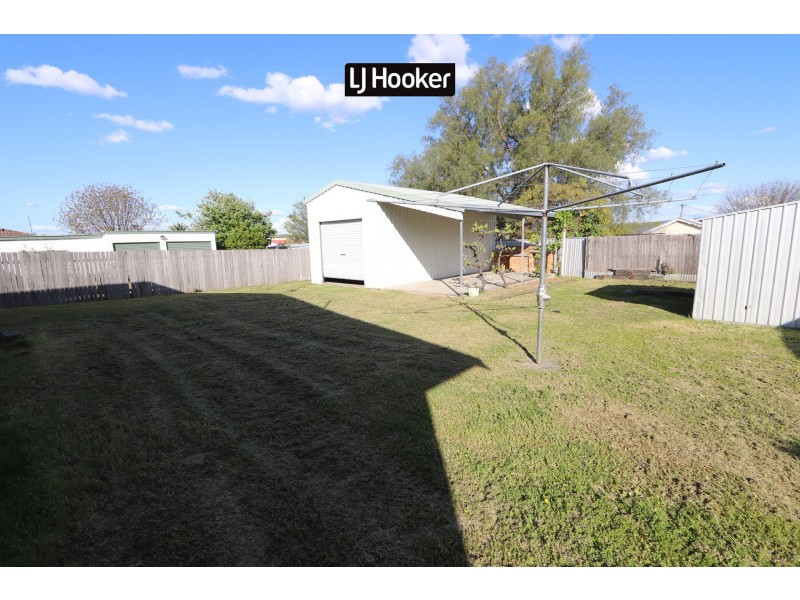 4 Lang Street, Inverell NSW 2360