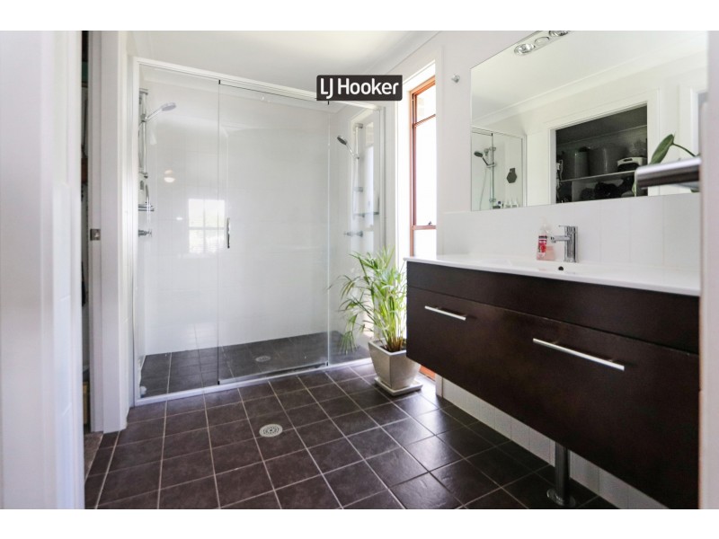 19 Sunnyside Place, Inverell NSW 2360