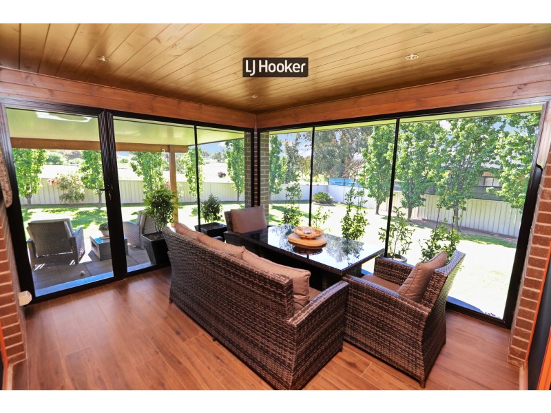 19 Sunnyside Place, Inverell NSW 2360