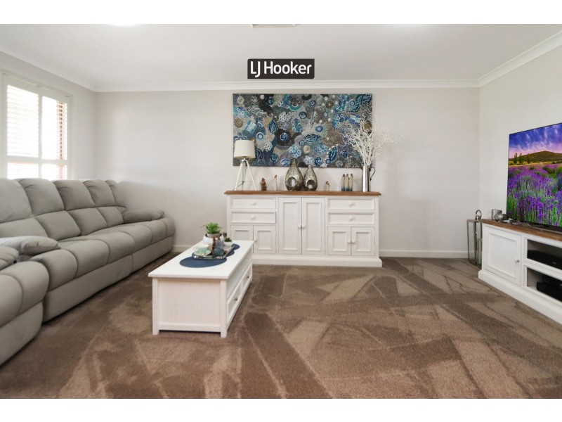 19 Sunnyside Place, Inverell NSW 2360