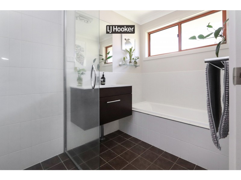 19 Sunnyside Place, Inverell NSW 2360