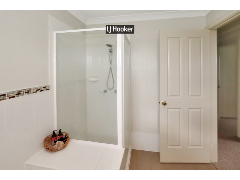 16 Kingfisher Drive, Inverell NSW 2360