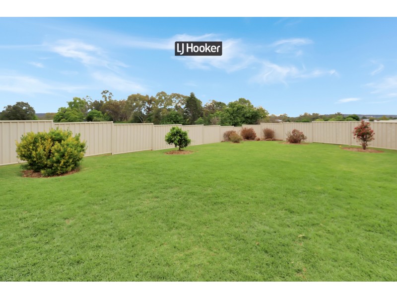 16 Kingfisher Drive, Inverell NSW 2360