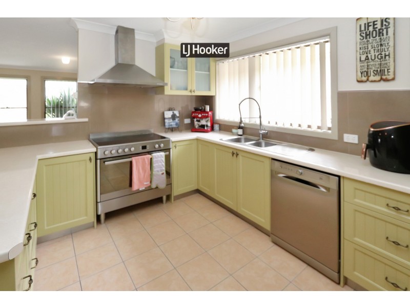 16 Kingfisher Drive, Inverell NSW 2360