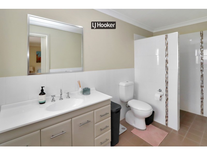 16 Kingfisher Drive, Inverell NSW 2360